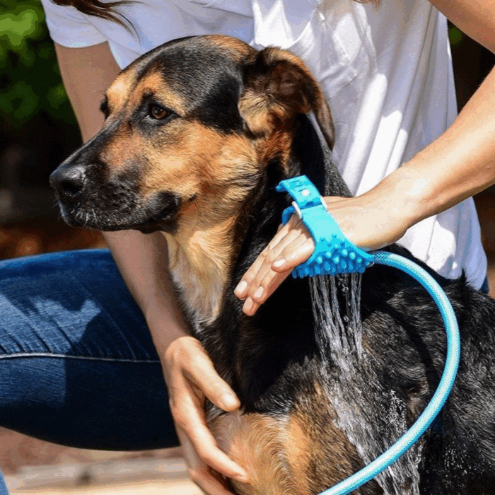 Guanto Massaggiante con Filo Doccia 2 in 1, Tubo Integrato, Aggancio Universale per Animali Domestici - immagine 2