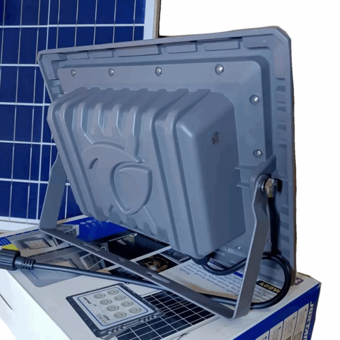 Faro Solare LED 800W Slim – Pannello Fotovoltaico, Sensore Crepuscolare IP66, in Alluminio Pressofuso - immagine 9